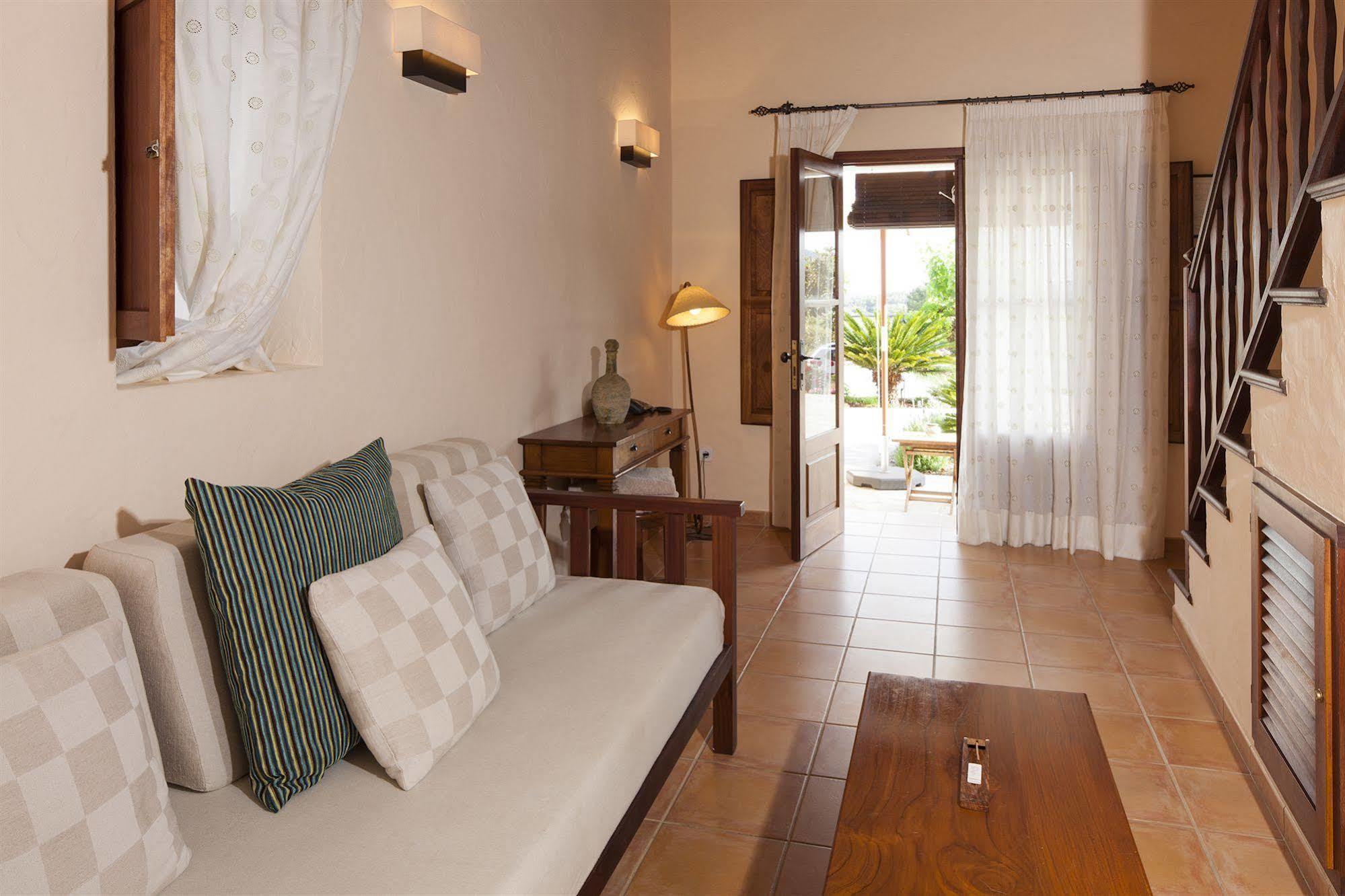 Agroturisme Can Planells Sant Miquel De Balansat ภายนอก รูปภาพ