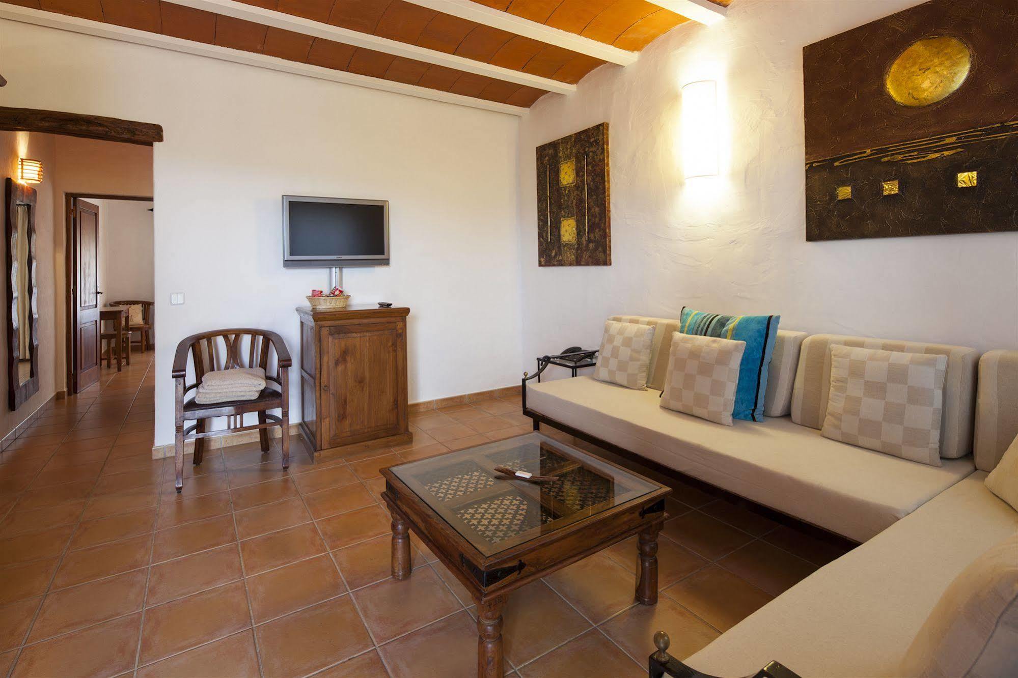 Agroturisme Can Planells Sant Miquel De Balansat ภายนอก รูปภาพ